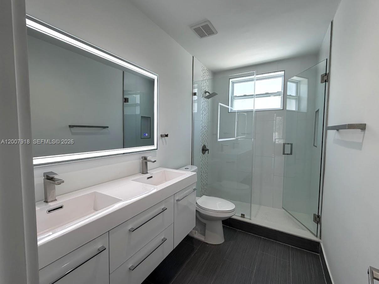 2272 Southwest 13th Street Miami, FL 33145 - Photo 7 of 25