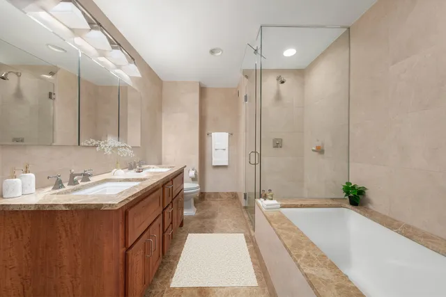 $2,475,000 | 45 Park Avenue, Unit 1101 | Murray Hill