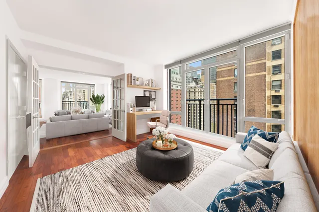 $2,475,000 | 45 Park Avenue, Unit 1101 | Murray Hill