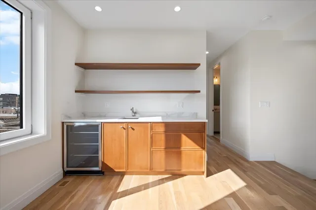 $1,599,900 | 529 North Hartland Court, Chicago, IL 60622