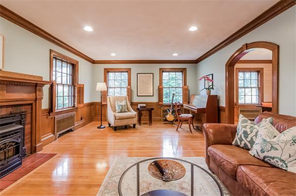 5 Columbine Road Milton, MA 02186 - Photo 3 of 21 Gallery Image 3