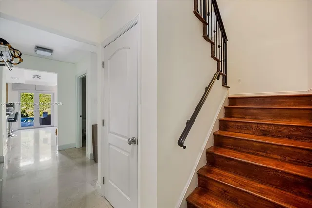 $6,600 | 10670 Southwest 77th Avenue, Unit 10670, Pinecrest, FL 33156