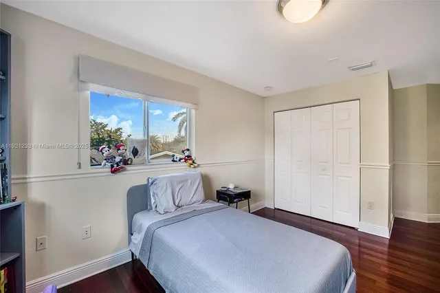 $6,600 | 10670 Southwest 77th Avenue, Unit 10670, Pinecrest, FL 33156