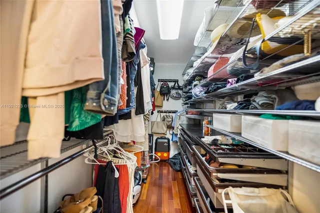 $6,600 | 10670 Southwest 77th Avenue, Unit 10670, Pinecrest, FL 33156