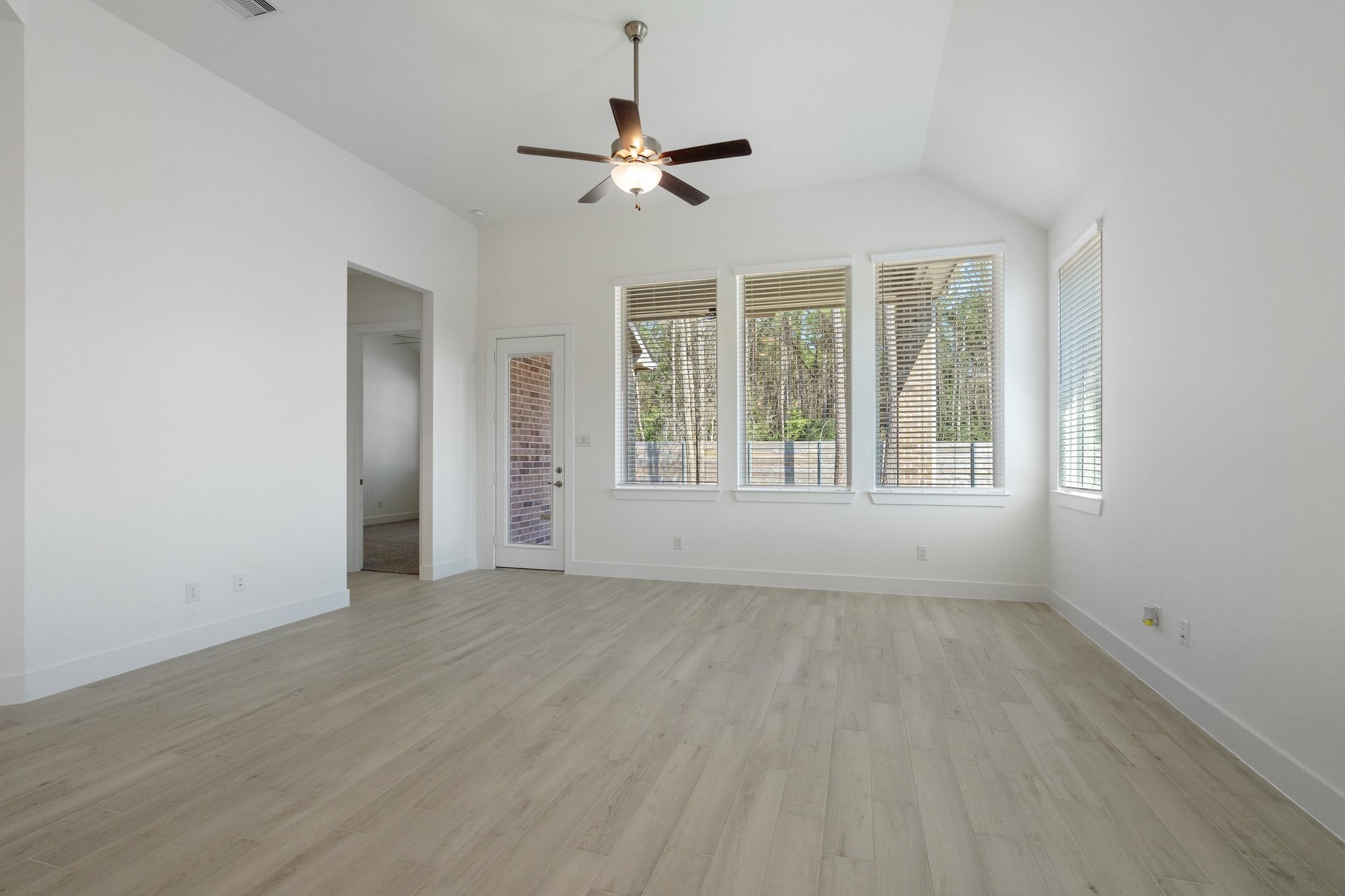 514 Tawny Rim Drive Willis, TX 77318 - Photo 8 of 36 representative photo