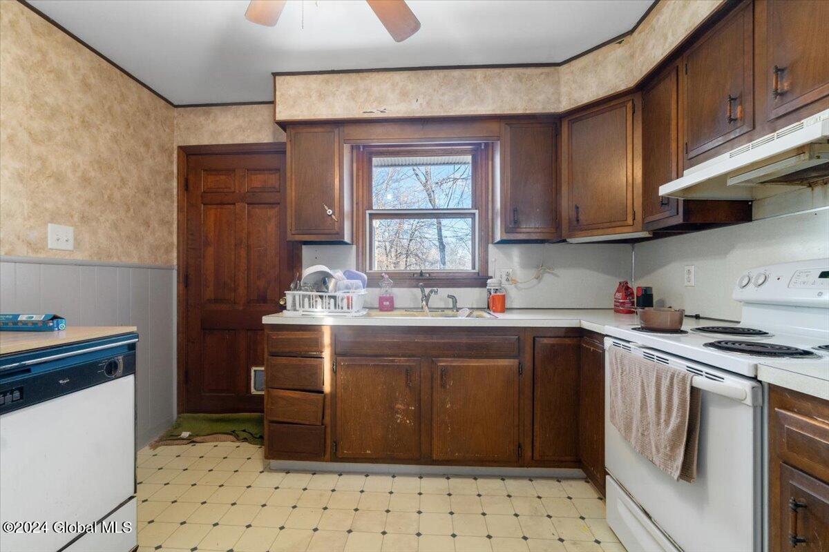 115 A Morris Road Colonie, NY 12304 - Photo 19 of 37 40-DSC05037