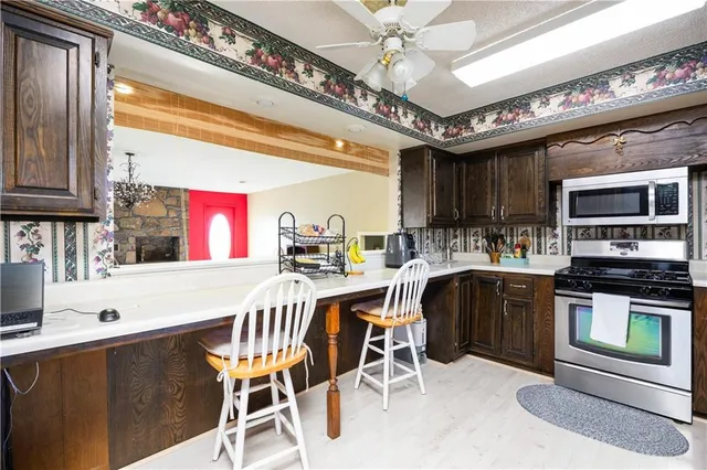 $160,000 | 4 Hillcrest Village, Pittsburg, KS 66762