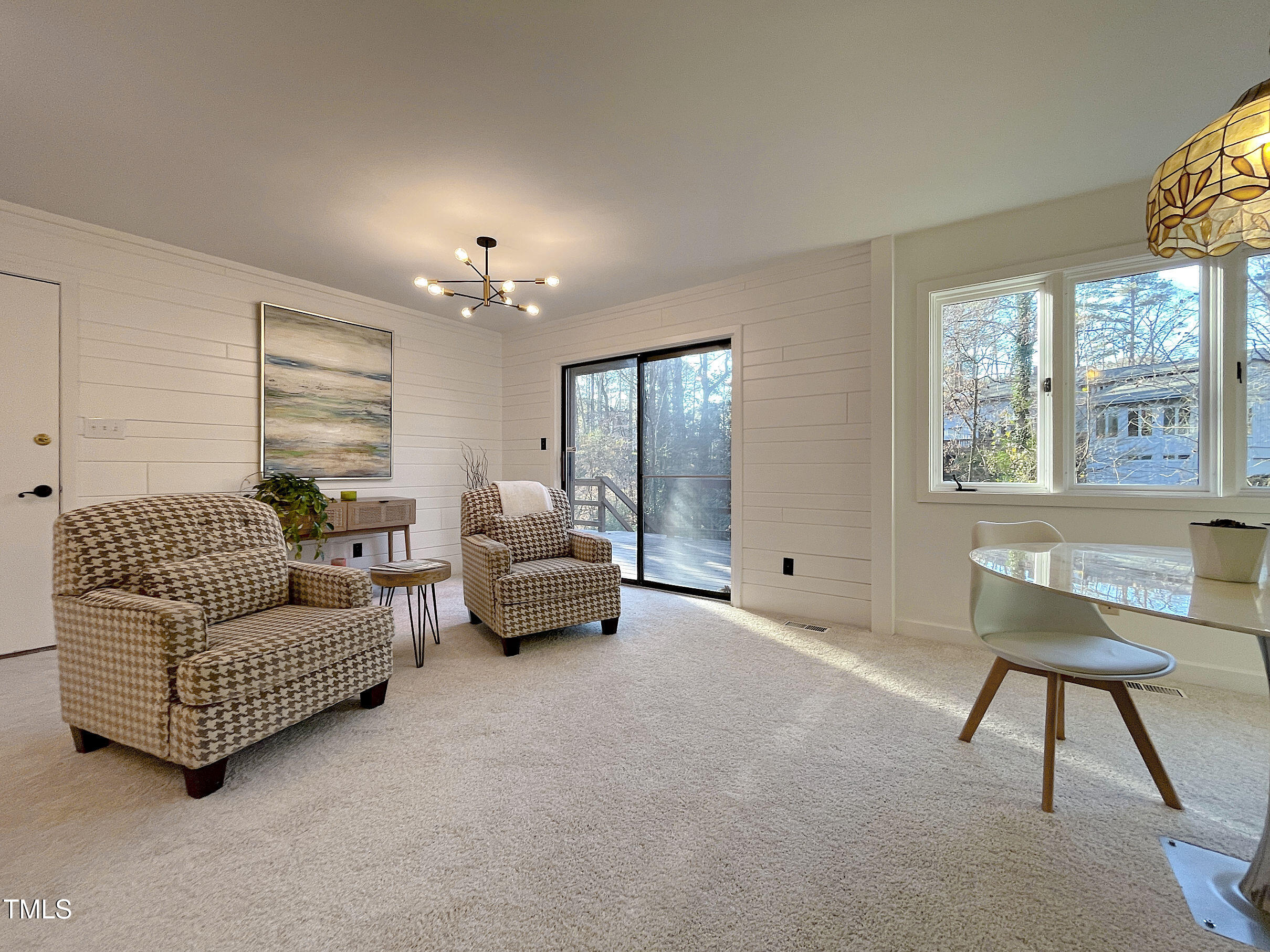 7101 Leveret Circle Raleigh, NC 27615 - Photo 13 of 36 20250107_202907092_iOS