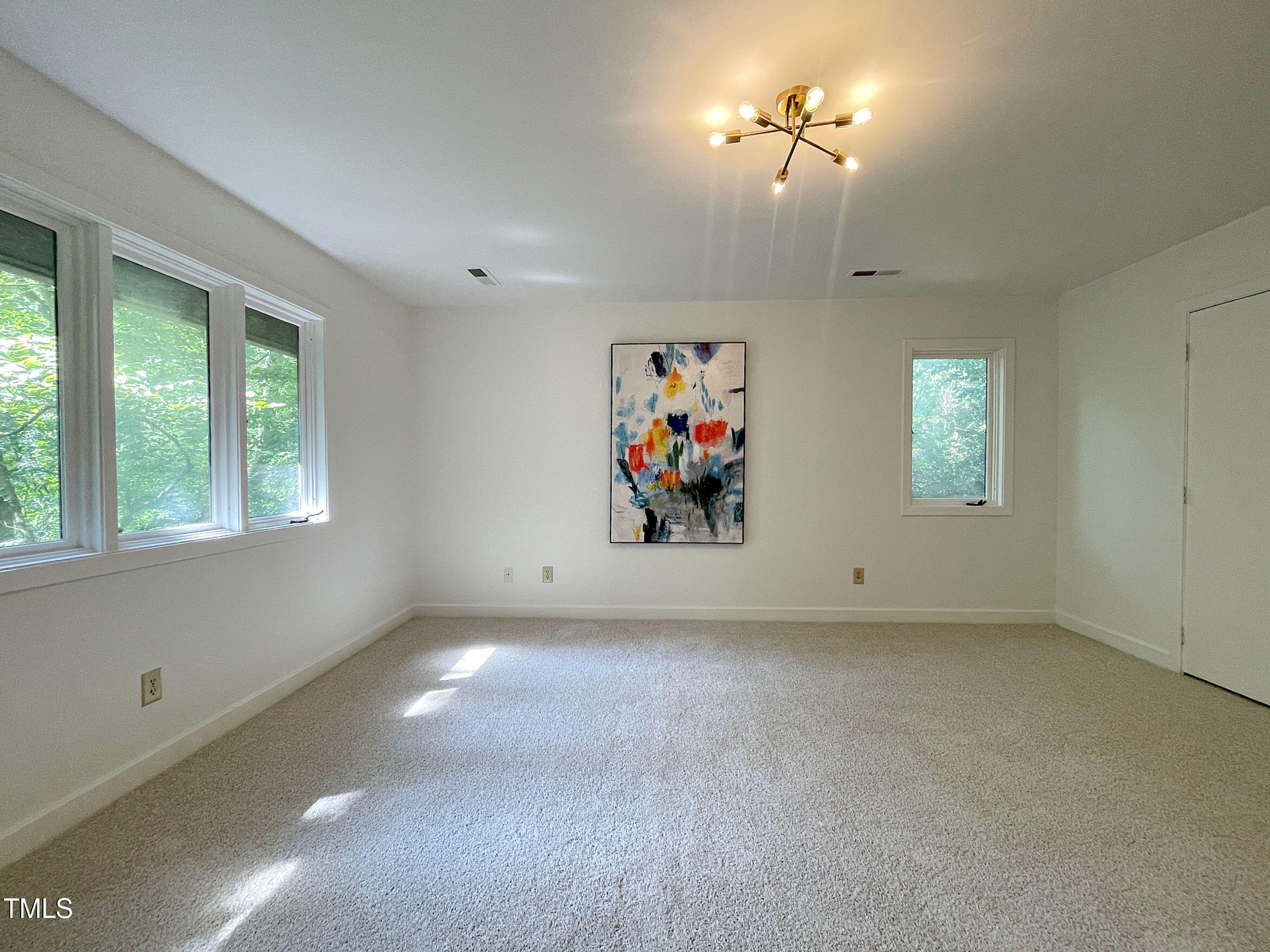 7101 Leveret Circle Raleigh, NC 27615 - Photo 23 of 36 20240714_202347180_iOS