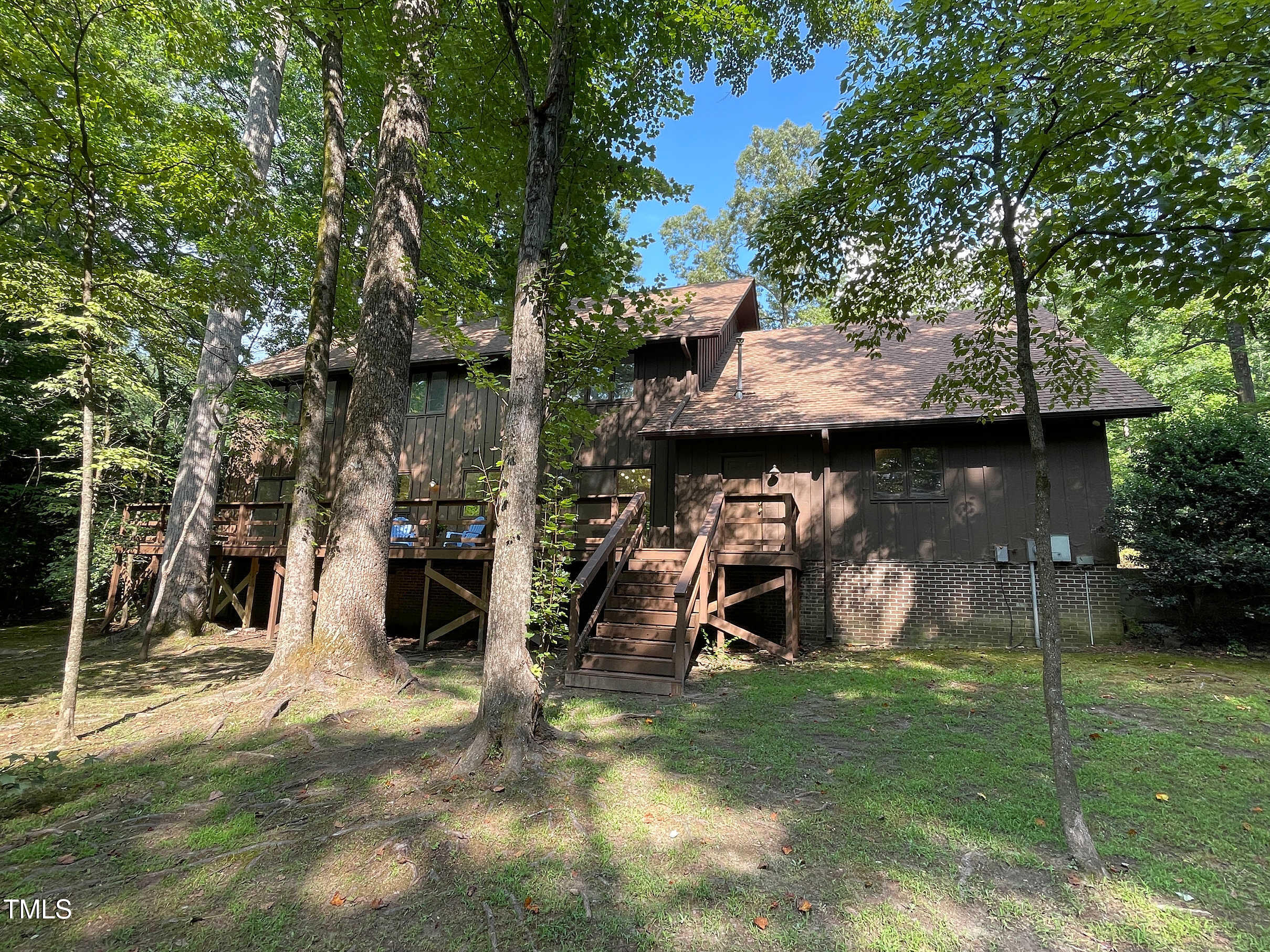 7101 Leveret Circle Raleigh, NC 27615 - Photo 35 of 36 20240714_204034225_iOS