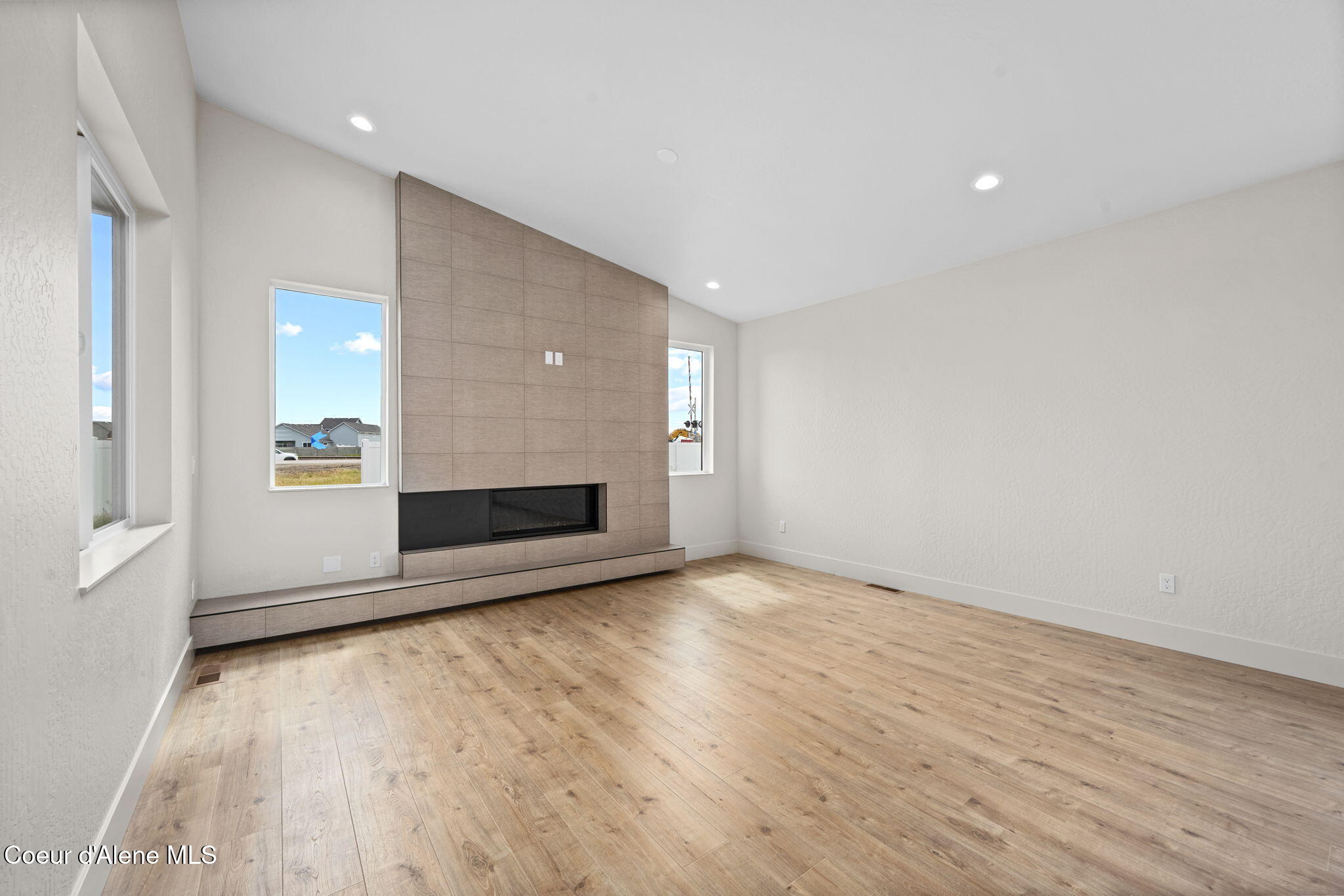 6414 West Frehley Way Rathdrum, ID 83858 - Photo 27 of 48 Full tile fireplace 2