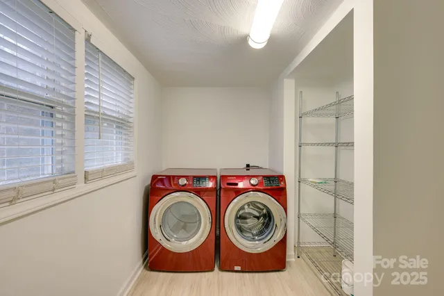 $210,000 | 1510 1st St Place Southeast, Hickory, NC 28602