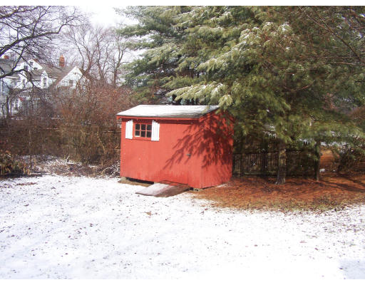 81 Coolidge Road Walpole, MA 02081 - Photo 10 of 12 Gallery Image 10