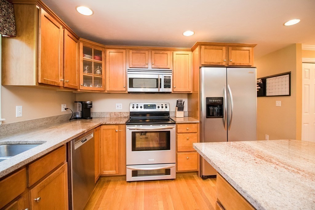 2 Lewis Farm Road Duxbury, MA 02332 - Photo 5 of 31