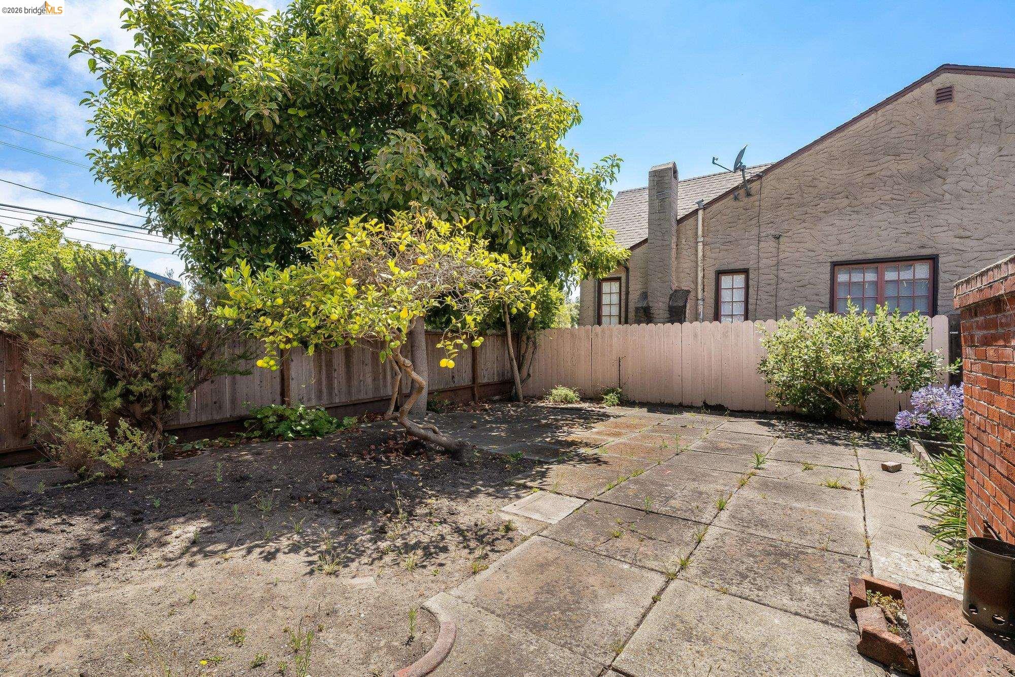2350 Spaulding Avenue Berkeley, CA 94703 - Photo 28 of 30