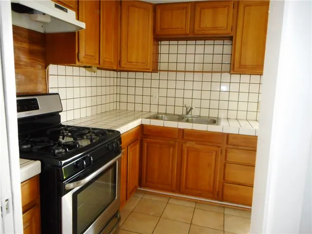 $2,350 | 4267 Van Nuys Boulevard, Sherman Oaks, CA 91403