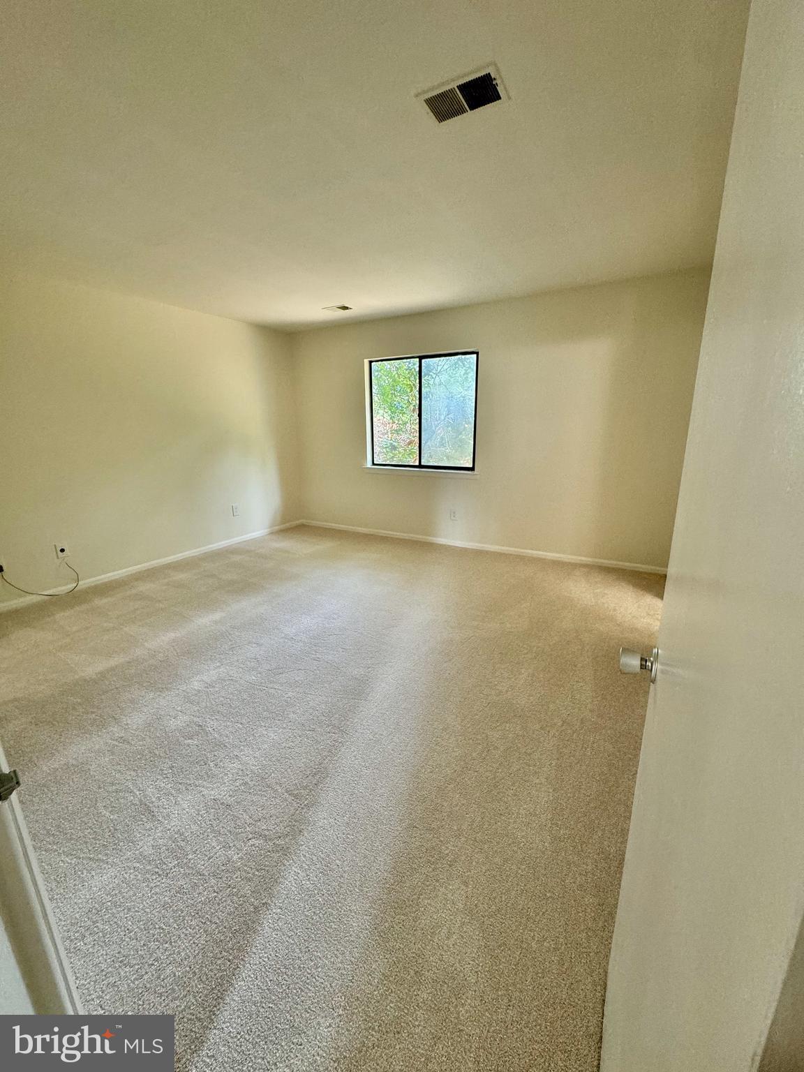 11412 Turnmill Lane Reston, VA 20191 - Photo 15 of 23 Master Bedroom