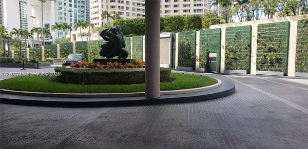 $2,750 | 540 Brickell Key Drive, Unit 926, Miami, FL 33131