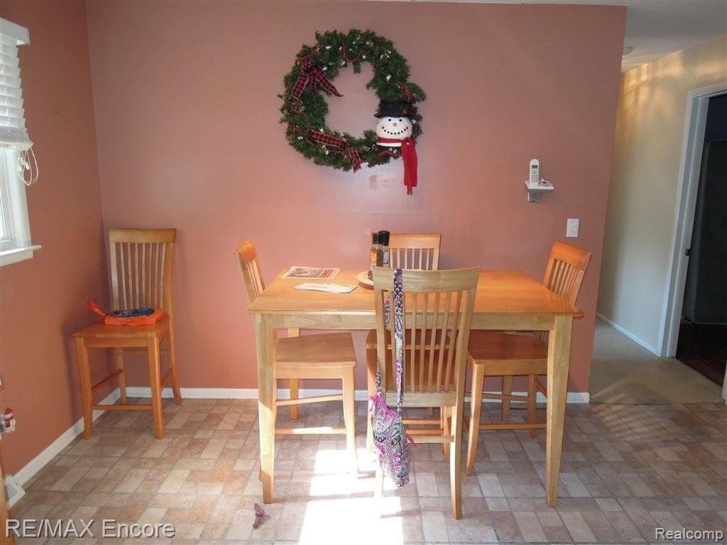 2725 Frembes Road Waterford, MI 48329 - Photo 7 of 24 DSCN5395.JPG
