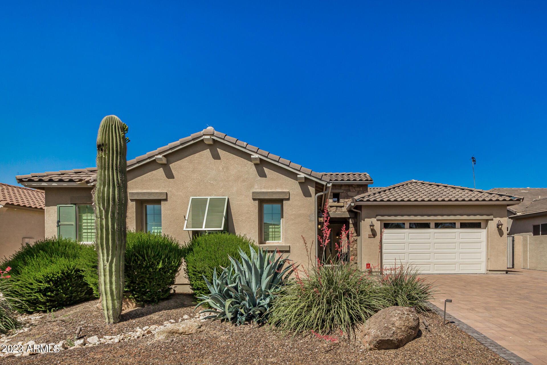 16096 West Berkeley Road Goodyear, AZ 85395 - Photo 5 of 29 01 - Berkeley