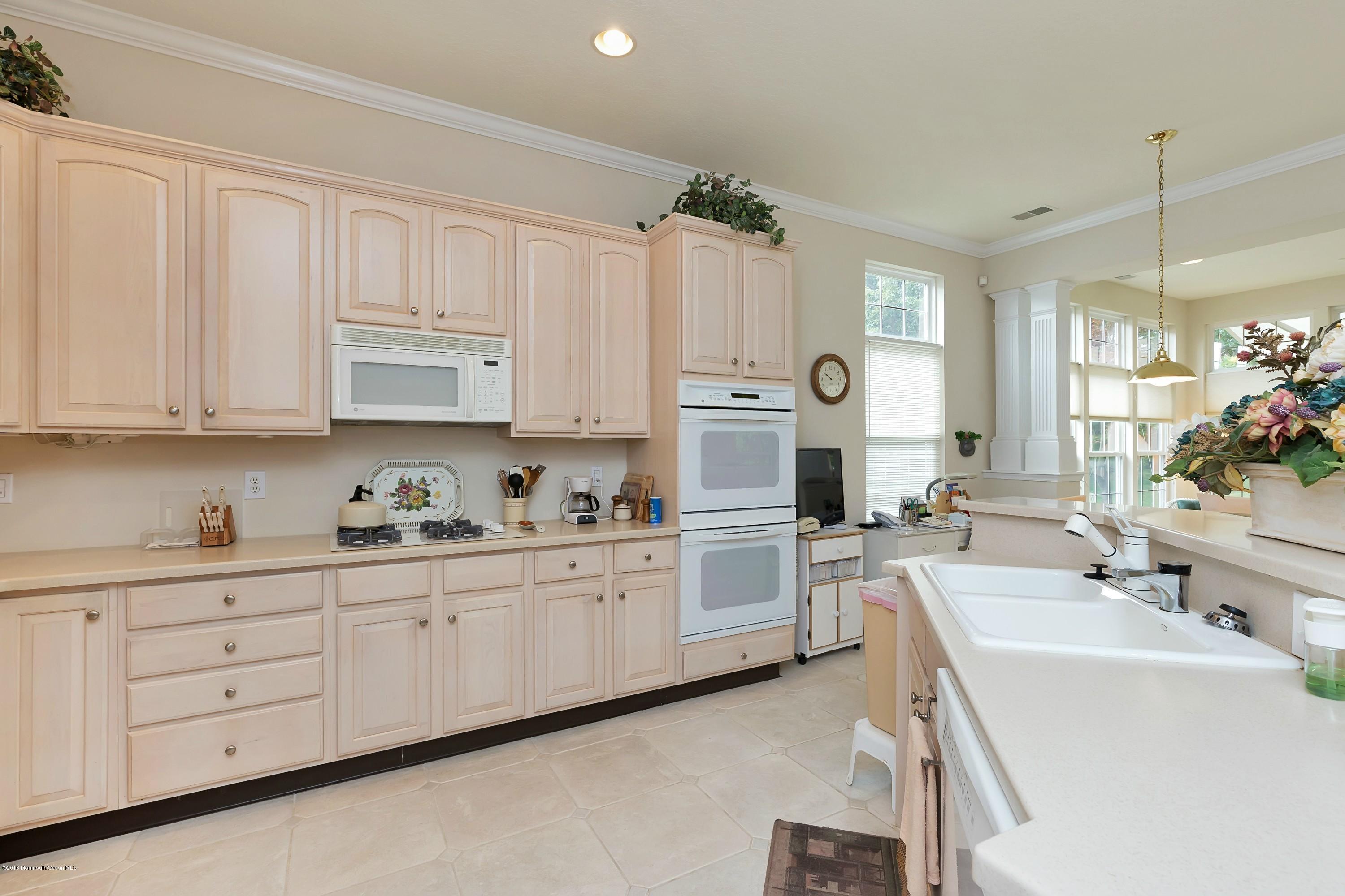 2567 Morningstar Road Manasquan, NJ 08736 - Photo 15 of 30 Kitchen