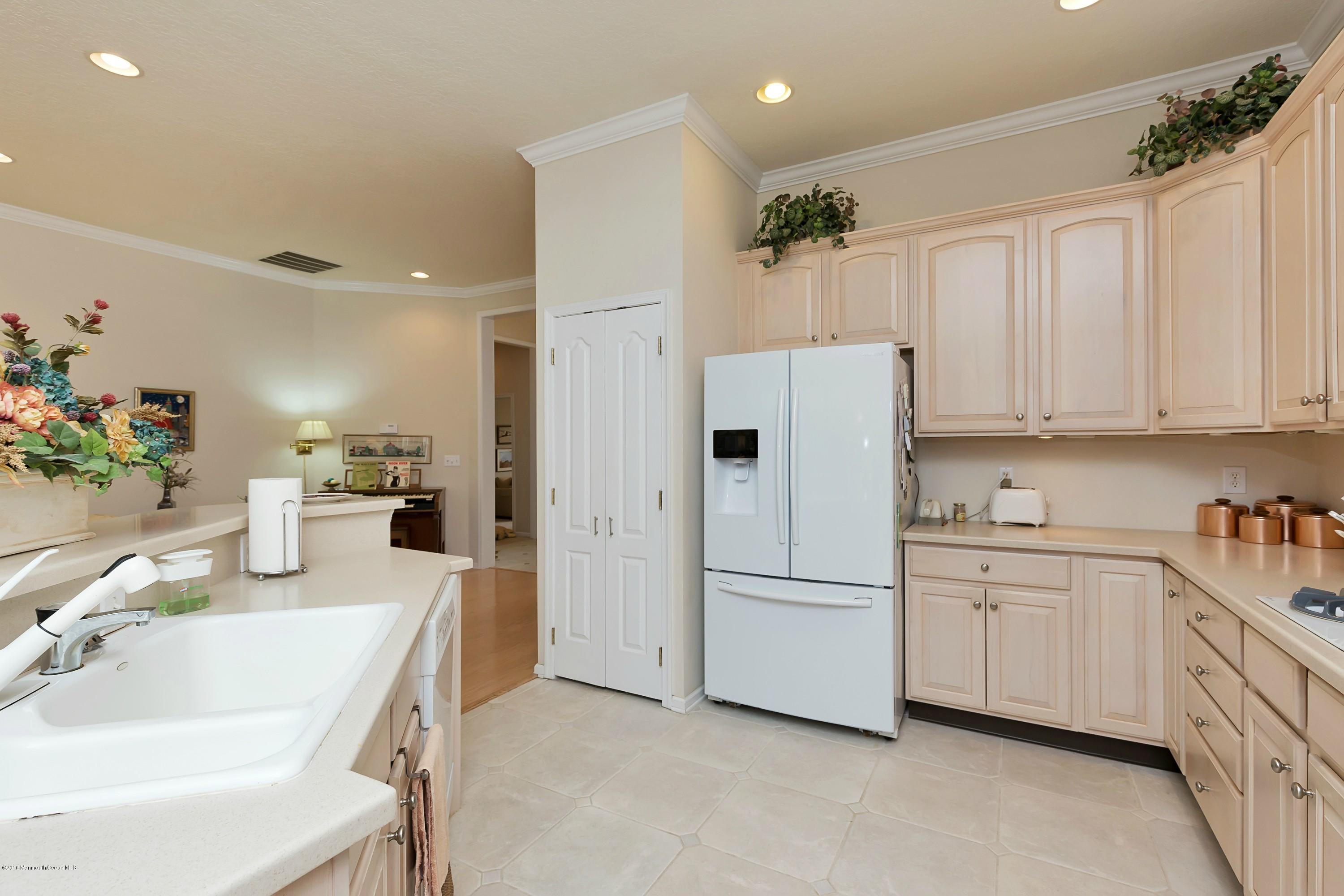 2567 Morningstar Road Manasquan, NJ 08736 - Photo 16 of 30 Kitchen