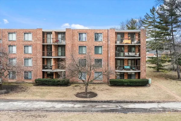 $264,900 | 1405 East Central Road, Unit 222C, Arlington Heights, IL 60005