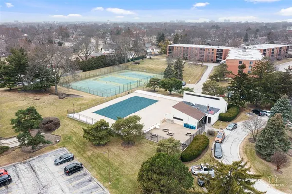 $264,900 | 1405 East Central Road, Unit 222C, Arlington Heights, IL 60005