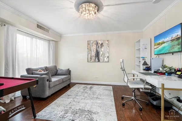 $264,900 | 1405 East Central Road, Unit 222C, Arlington Heights, IL 60005