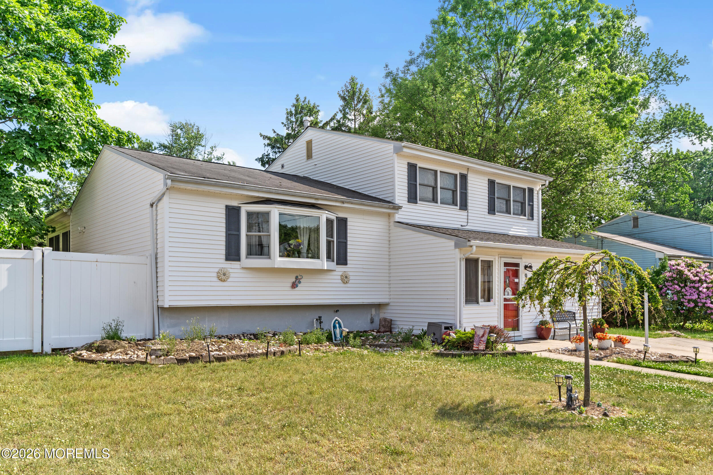 9 Marc Street Hazlet, NJ 07730 - Photo 3 of 54 image-11