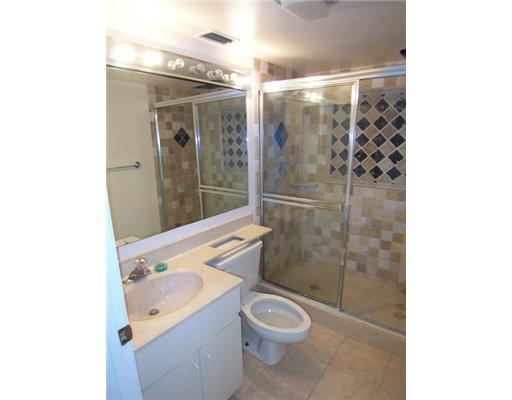 22916 Oxford Place, Unit 24B Boca Raton, FL 33433 - Photo 8 of 11 Additional Photo