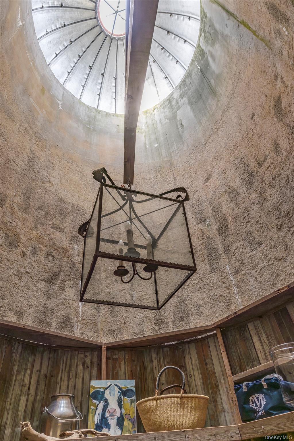 26 Ruxton Road East Hampton, NY 11937 - Photo 11 of 37 Silo Details