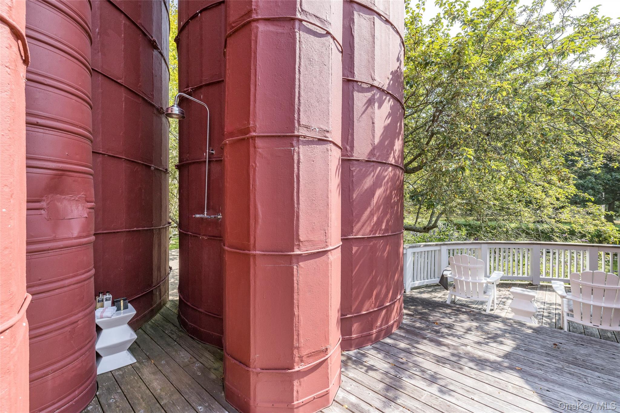 26 Ruxton Road East Hampton, NY 11937 - Photo 23 of 37 Silo Outdoor Shower Off Primary Ensuite