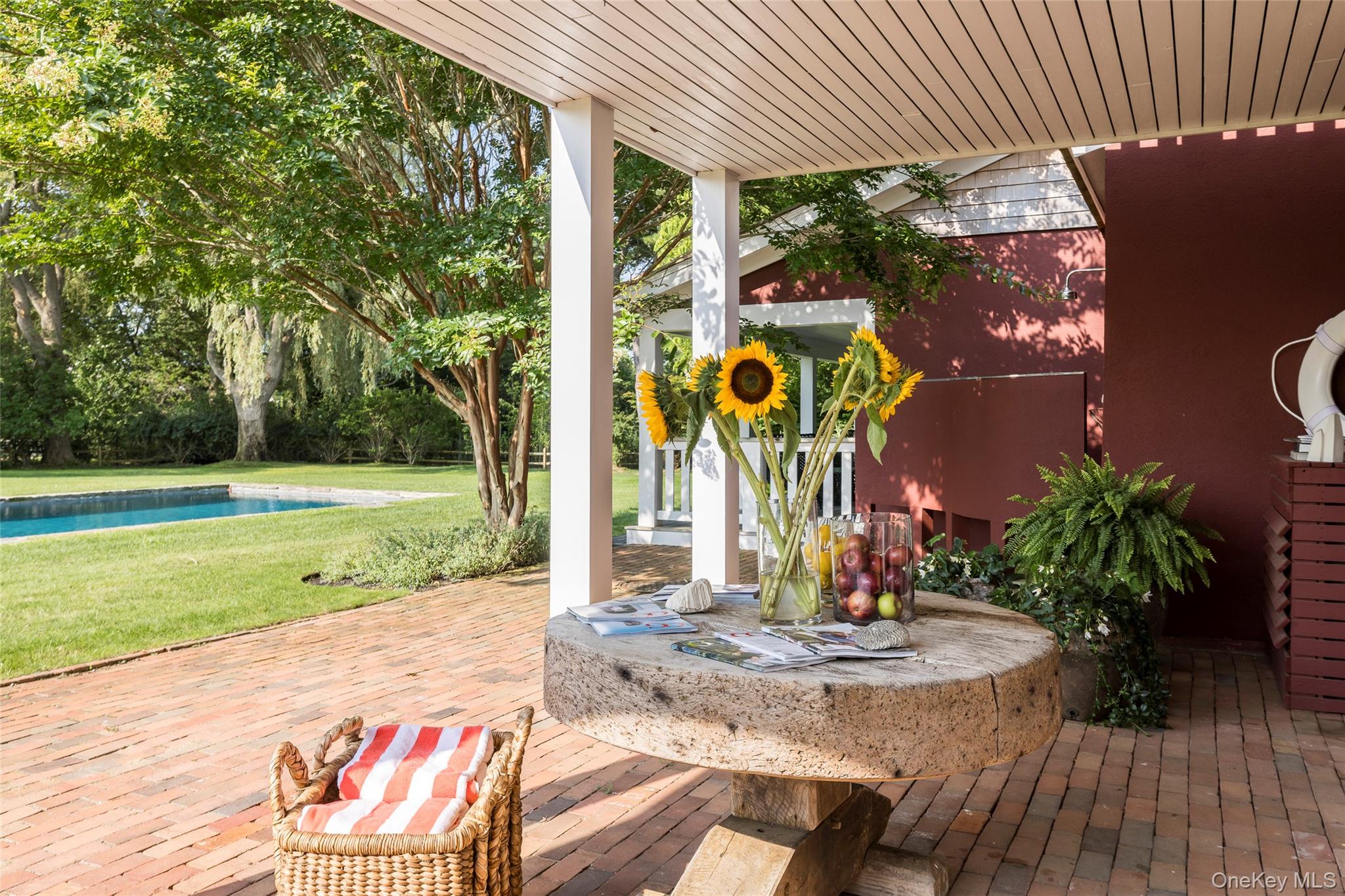 26 Ruxton Road East Hampton, NY 11937 - Photo 31 of 37 View of patio / terrace