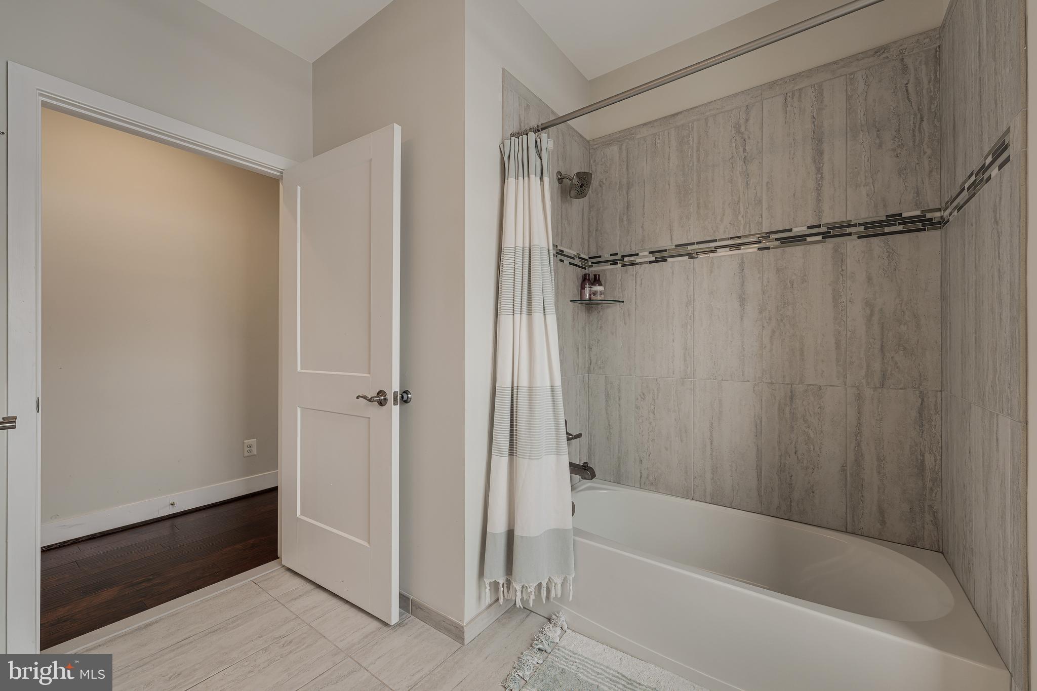 1951 Reston Vly Way, Unit 4 Reston, VA 20191 - Photo 30 of 43