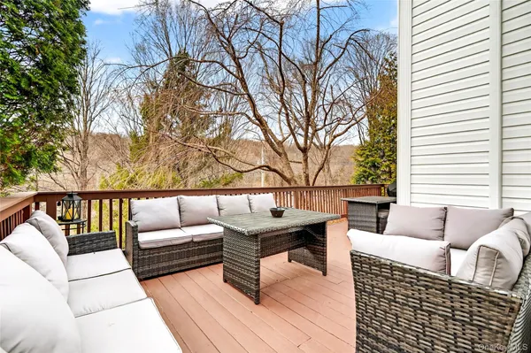 $499,999 | 41 Pembrooke Court, Putnam Valley, NY 10579