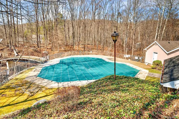 $499,999 | 41 Pembrooke Court, Putnam Valley, NY 10579