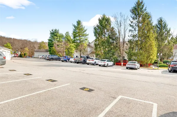 $499,999 | 41 Pembrooke Court, Putnam Valley, NY 10579