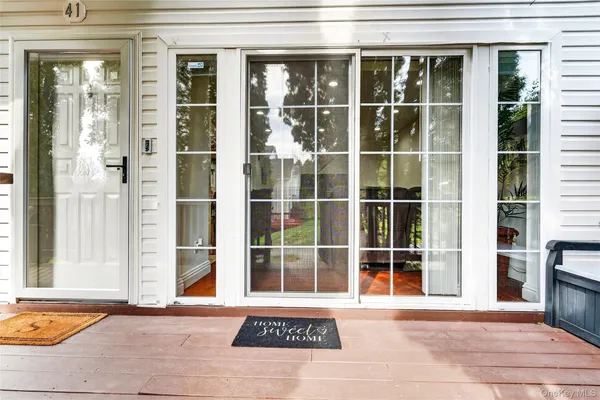 $499,999 | 41 Pembrooke Court, Putnam Valley, NY 10579