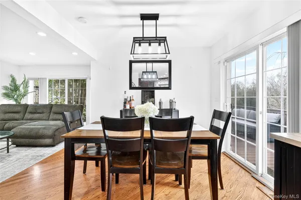 $499,999 | 41 Pembrooke Court, Putnam Valley, NY 10579