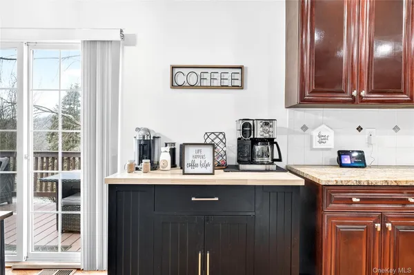 $499,999 | 41 Pembrooke Court, Putnam Valley, NY 10579