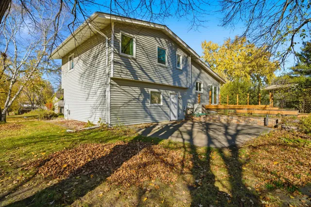 $299,900 | 5900 Hillsboro Avenue North, New Hope, MN 55428