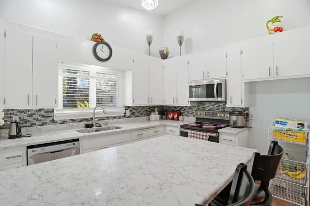 $299,900 | 5900 Hillsboro Avenue North, New Hope, MN 55428