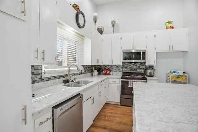 $299,900 | 5900 Hillsboro Avenue North, New Hope, MN 55428