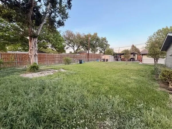 $2,495 | 710 Silverstone Drive, Richardson, TX 75080