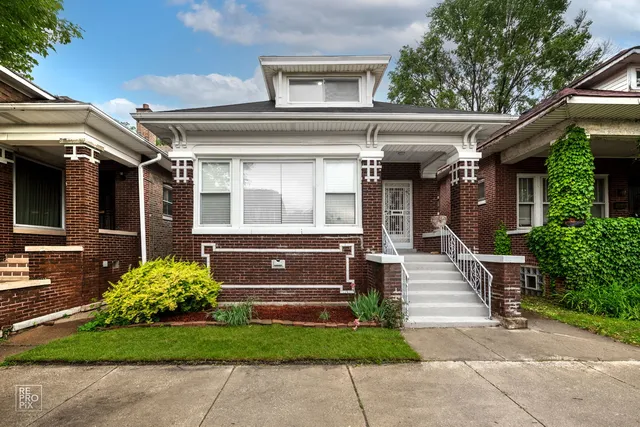 $324,900 | 7425 South Vernon Avenue, Chicago, IL 60619