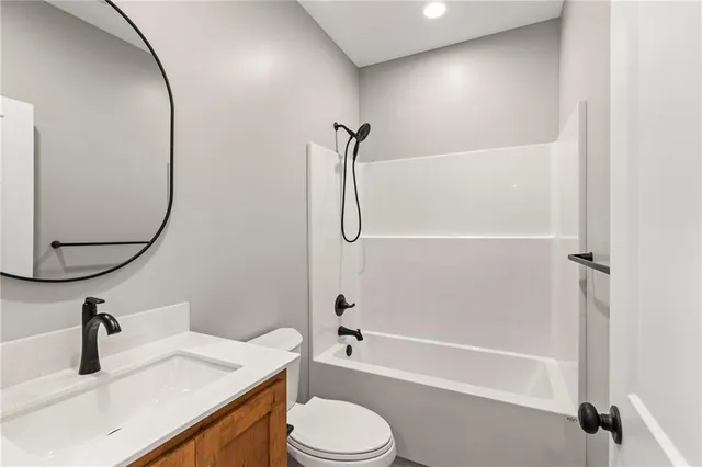 $273,500 | 703 West Lexington Street, Richmond, MO 64085