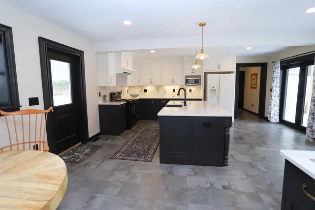 $379,900 | 167 Main Street, Derby, VT 05830