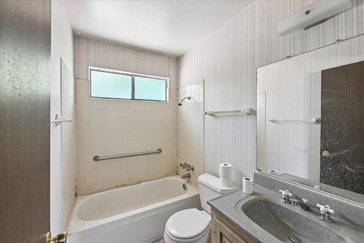 4908 Ruger Court Sacramento, CA 95842 - Photo 13 of 26