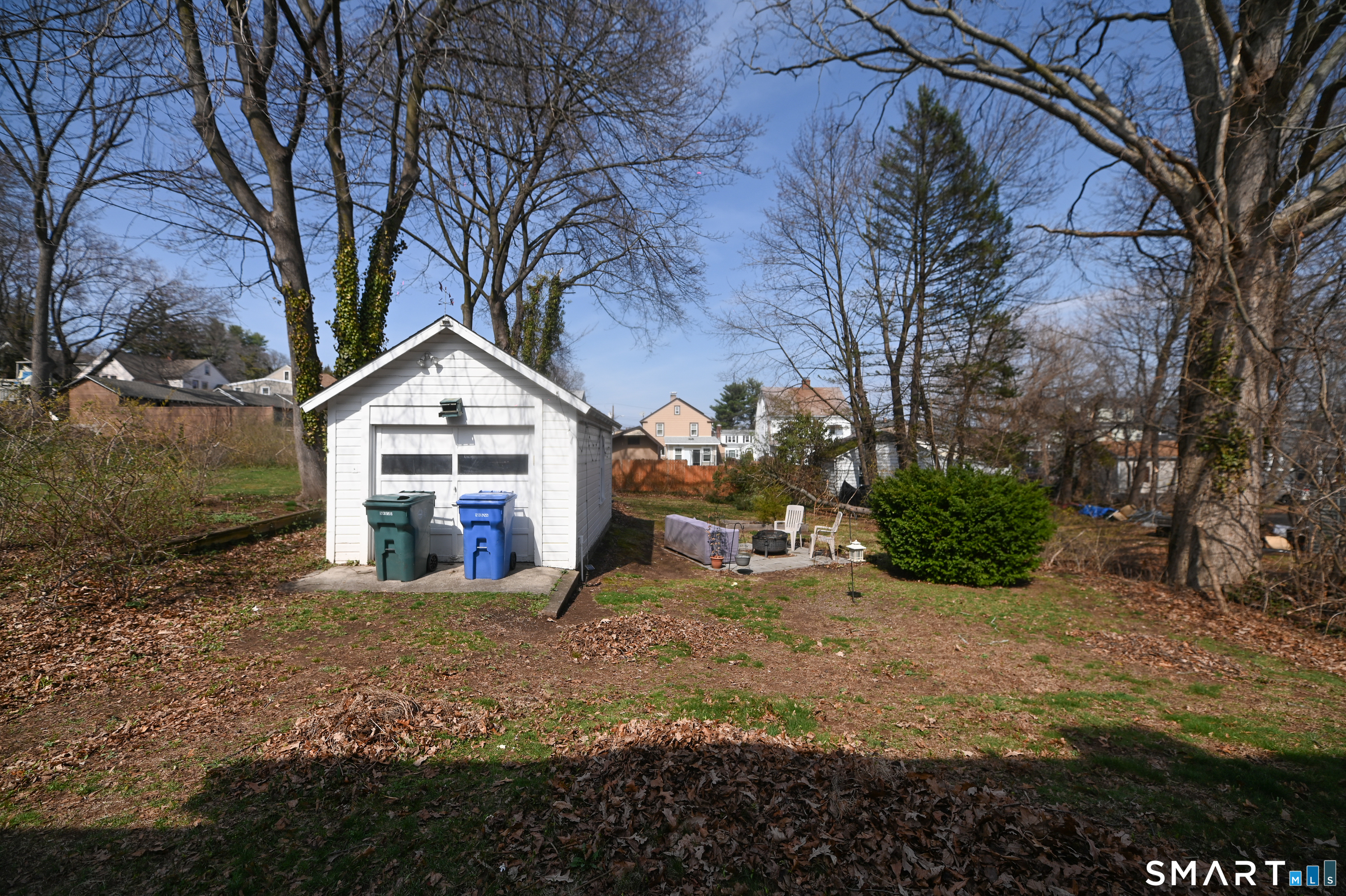 23 Maplewood Terrace Hamden, CT 06514 - Photo 3 of 27